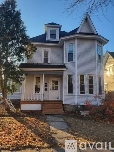 1041 12 Th Ave House for rent in Minneapolis, MN