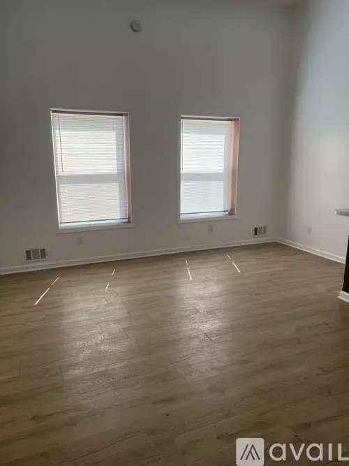 2 of 4 807 W Main St Unit 2 Apartment for rent in Owosso, MI