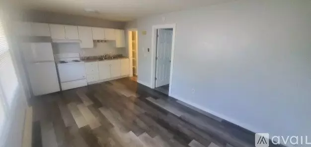 1112 Liberty St Unit 8 Apartment for rent in La Crosse, WI