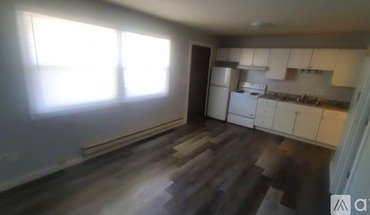 1112 Liberty St Unit 8 Apartment for rent in La Crosse, WI