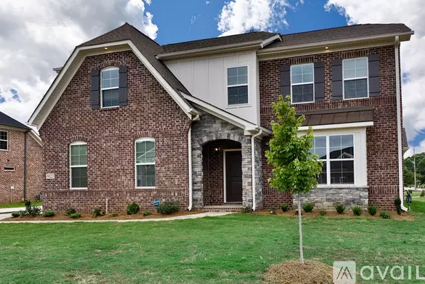8023 Bellows Br Apartment for rent in Huntsville, AL