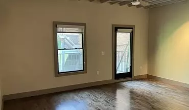 5 of 9 413 S Warren St Unit 101 Apartment for rent in Syracuse, NY