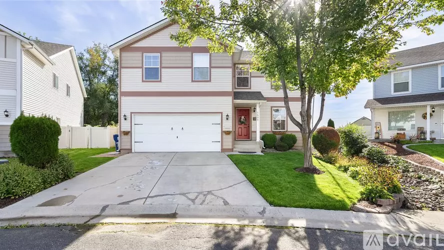 1605 W Kedlin Ln House for rent in Spokane, WA