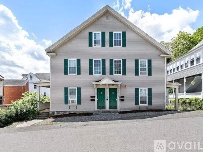 9 Central St Unit 2 Apartment for rent in Newmarket, NH
