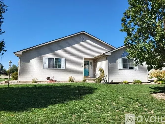707 A Buttercup Dr Unit 707A Apartment for rent in Savoy, IL