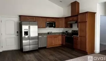 2 of 33 2106 Shantiniketan Blvd Unit B6 House for rent in Tavares, FL