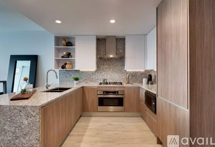 1131 N Wells St Unit 2 Apartment for rent in Chicago, IL