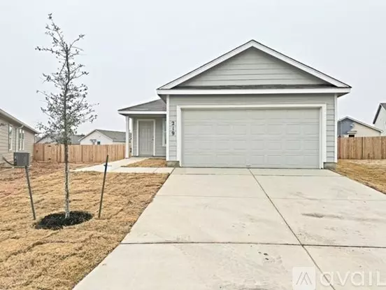 219 Sosie St Apartment for rent in Marion, TX
