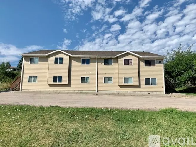 811 Mallow St Unit Unit Apartment for rent in Rapid City, SD