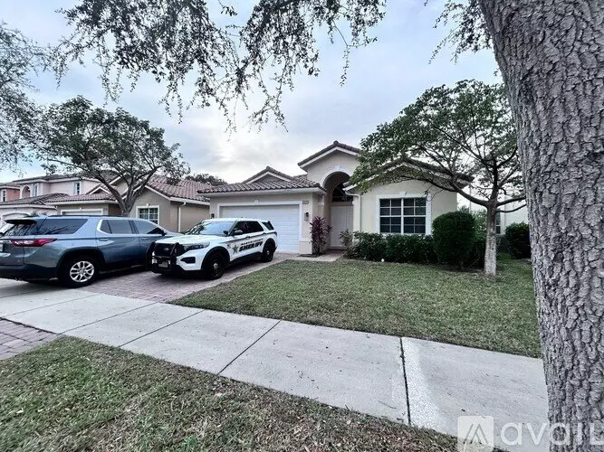 2820 SW Butterfly Ln House for rent in Palm City, FL