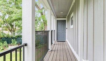 21 W Franklin Ave Unit 2 Apartment for rent in Naperville, IL