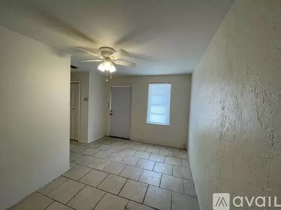 524 S Yonge St Unit 7 Apartment for rent in Ormond Beach, FL