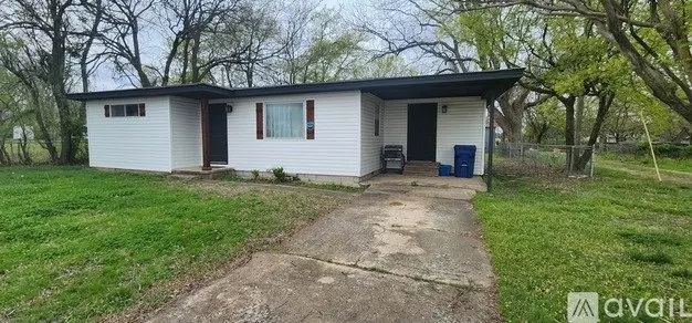 617 S Ash Ave Apartment for rent in Ada, OK