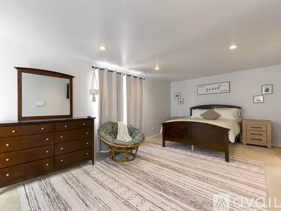 910 N Stevens St Unit Upstairs Apartment for rent in Tacoma, WA