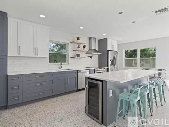 15810 2nd St E Apartment for rent in Redington Beach, FL