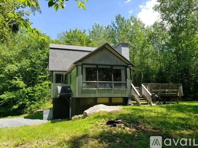 51 Bluebrook Rd House for rent in Dover, VT