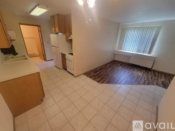 1709 La Cres St Unit 123 Apartment for rent in La Crosse, WI