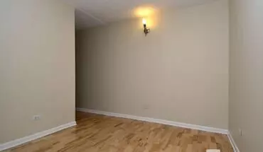 3 of 12 330 W Miner St Unit 1A Apartment for rent in Arlington Heights, IL