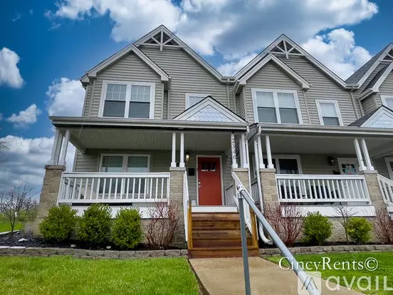 2346 Kenton St Unit 2346 Apartment for rent in Cincinnati, OH