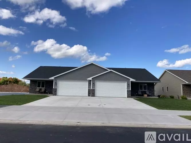 2394 Jacobsen RD House for rent in Neenah, WI