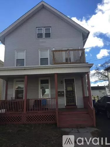 10 Gilbert Ave House for rent in New Haven, CT