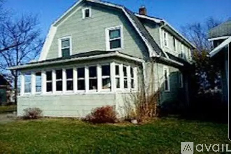 510 South Middleboro B House for rent in Mishawaka, IN