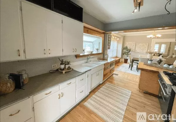 1002 Washtenaw Ave Unit 6 Apartment for rent in Ypsilanti, MI