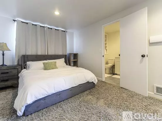 910 N Stevens St Unit Downstairs Apartment for rent in Tacoma, WA