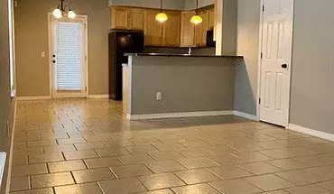 5 of 10 1908 Azlin Pl Unit D Apartment for rent in Siloam Springs, AR