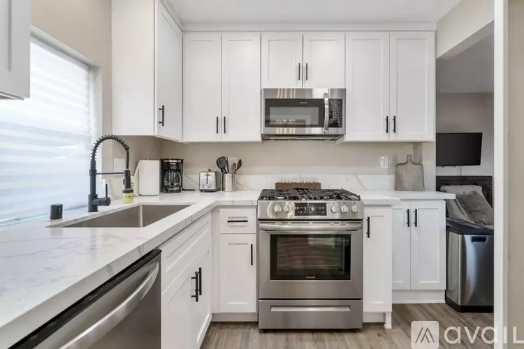 2074 Newton Ave Unit B Apartment for rent in San Diego, CA
