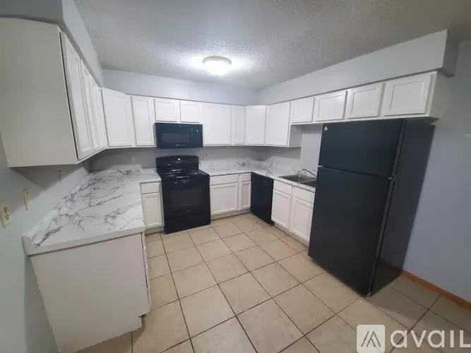 1322 5th Ave Unit 8 S Apartment for rent in La Crosse, WI