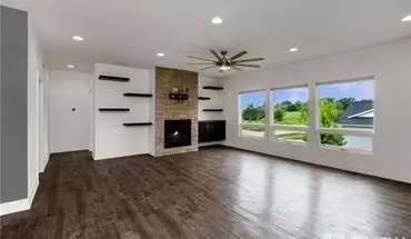 4 of 14 824 83rd St House for rent in West Des Moines, IA