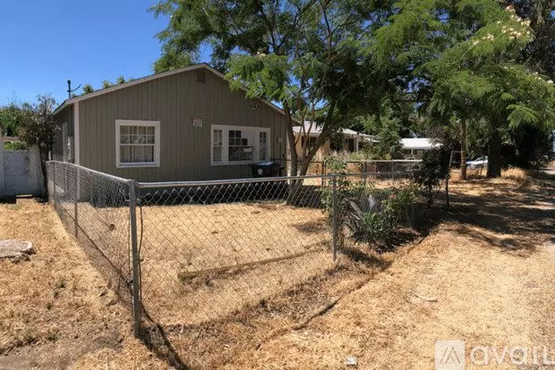 10 Th Ave Apartment for rent in Lucerne, CA 10 Th Ave Apartment for rent in Lucerne, CA