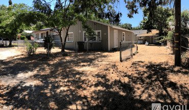 10 Th Ave Apartment for rent in Lucerne, CA