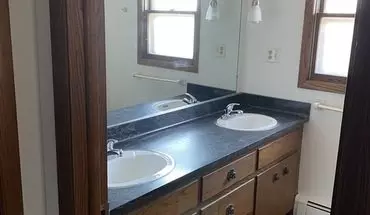3 of 21 11222 W Greenfield Ave Unit Upper Apartment for rent in West Allis, WI