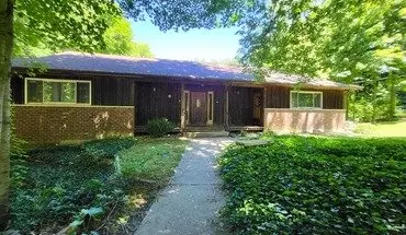 2 of 11 6211 Pokagon Rd, Unit 1 Apartment for rent in Berrien Springs, MI