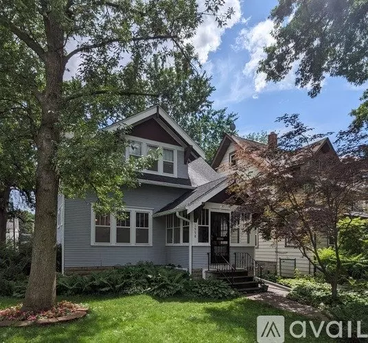 1998 Grand Ave House for rent in St Paul, MN