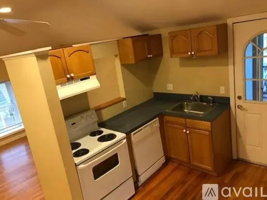 24 Henderson St Unit 3 Apartment for rent in Arlington, MA 24 Henderson St Unit 3 Apartment for rent in Arlington, MA