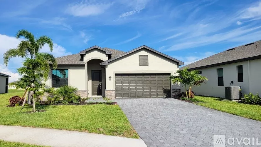 1869 Crossvine Ct House for rent in Port Charlotte, FL