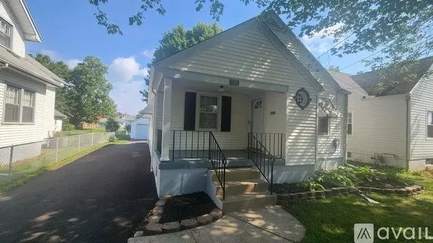 1025 Bellaire Ave Apartment for rent in Dayton, OH