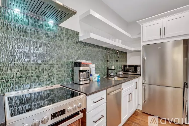 108 E Anderson St Unit B Apartment for rent in Savannah, GA