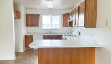 13 Fairway Ln Unit 2 Apartment for rent in Logan, UT