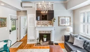 3 of 18 109 E Park Ave House for rent in Savannah, GA