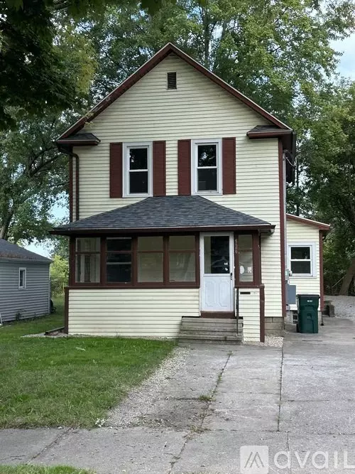 526 Beech St House for rent in Lansing, MI