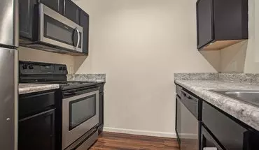 5 of 17 2621 Redwood Ave Unit 2625 Apartment for rent in Kalamazoo, MI