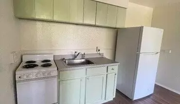 5 of 8 2992 Woodrow Ave Unit 5 Apartment for rent in Cincinnati, OH