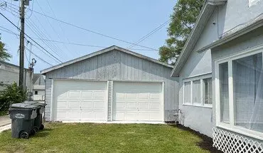 4 of 10 130 N Broadway St House for rent in Albany, IN