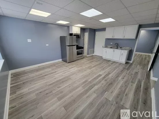 6222 W Addison St, Unit Front Apartment for rent in Chicago, IL