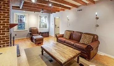 4 of 21 220 E Taylor St Unit Lower Apartment for rent in Savannah, GA