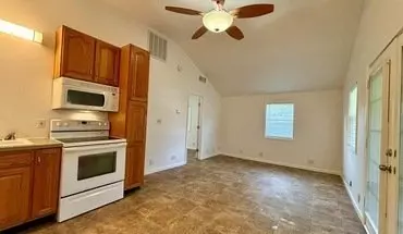 2 of 10 1810 Wonderland St Unit 3 SW Apartment for rent in Ocean Isle Beach, NC